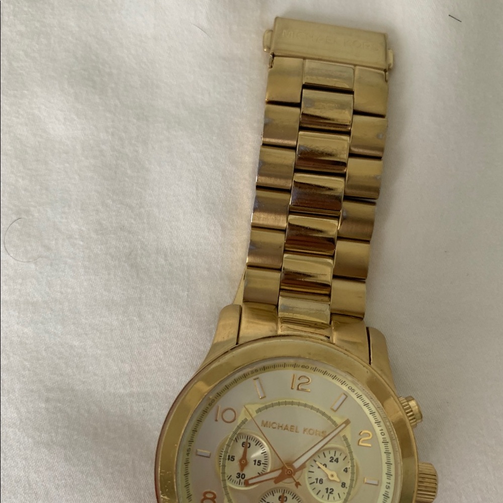 Michael Kors Watch - Picture 3 of 3